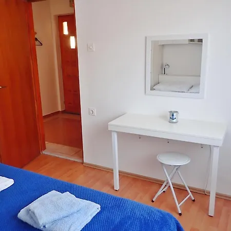Apartamento With Parking Space Starigrad, Paklenica - 25526 *